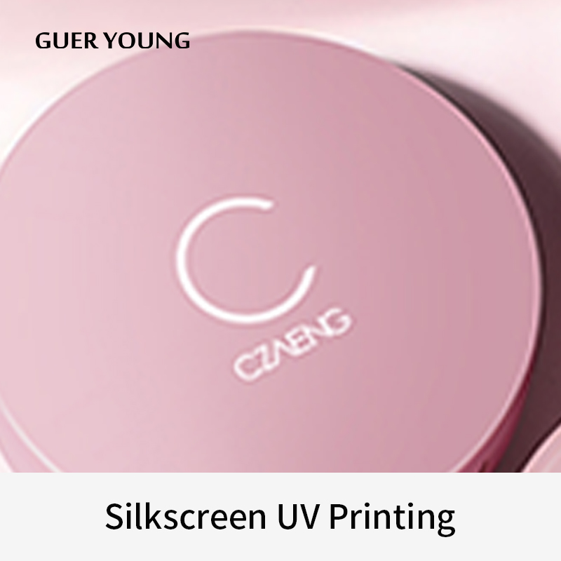 Processo de serigrafia e impressão UV de logo
